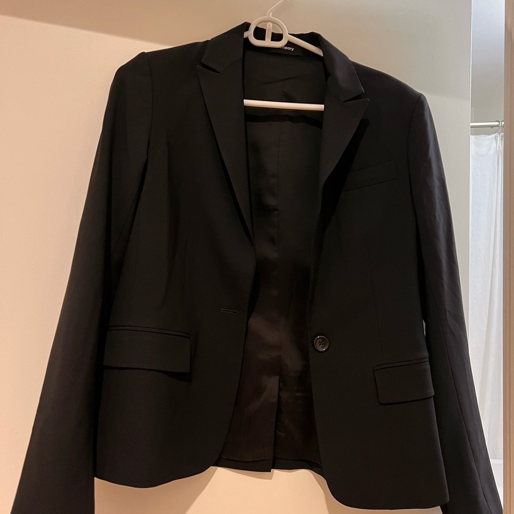 Classic Theory Black Blazer Size 4